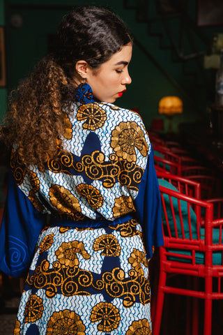 Zola Long Afromono Kimono - White and Blue House of Snails Print
