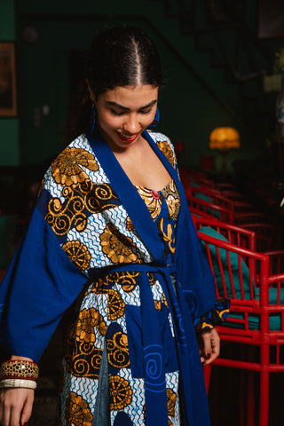 Zola Long Afromono Kimono - White and Blue House of Snails Print